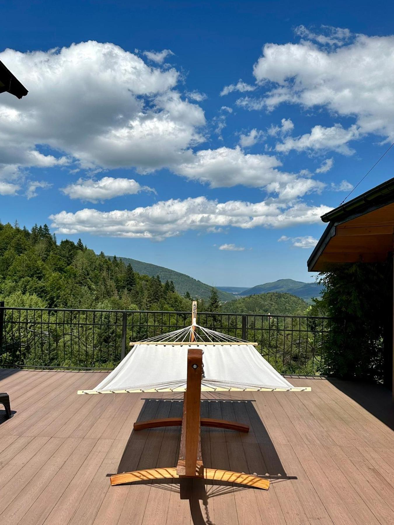 Holiday Home La Vіta Яремча Экстерьер фото
